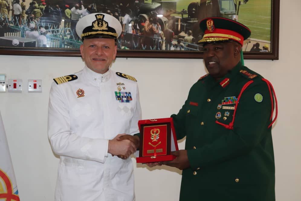 Mnadhimu Mkuu wa JWTZ akutana na ujumbe wa Baraza la Michezo ya Majeshi Duniani (CISM)